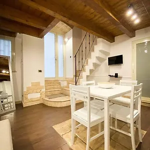 https://casa-pachira-borgo-antico.barihotels.org