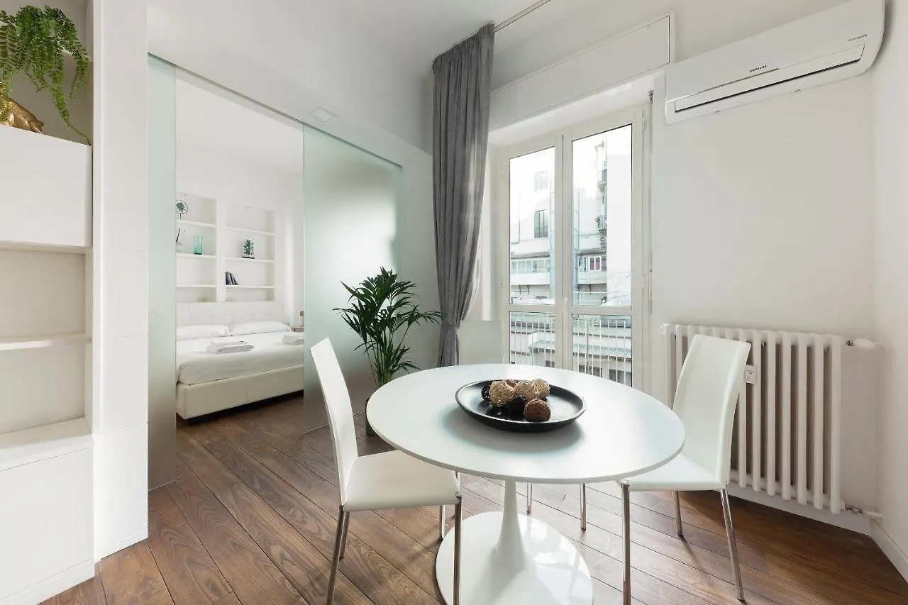 Hl Apartment - Brera, Garibaldi, Moscova, Duomo, Montenapoleone Milan